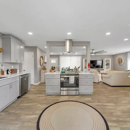 Magnolia - Family-Friendly Comforts, Tvs, Grill & Just Steps To The Beach! Fort Walton Beach Exterior photo